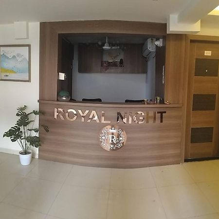דמאן Hotel Royal Night מראה חיצוני תמונה